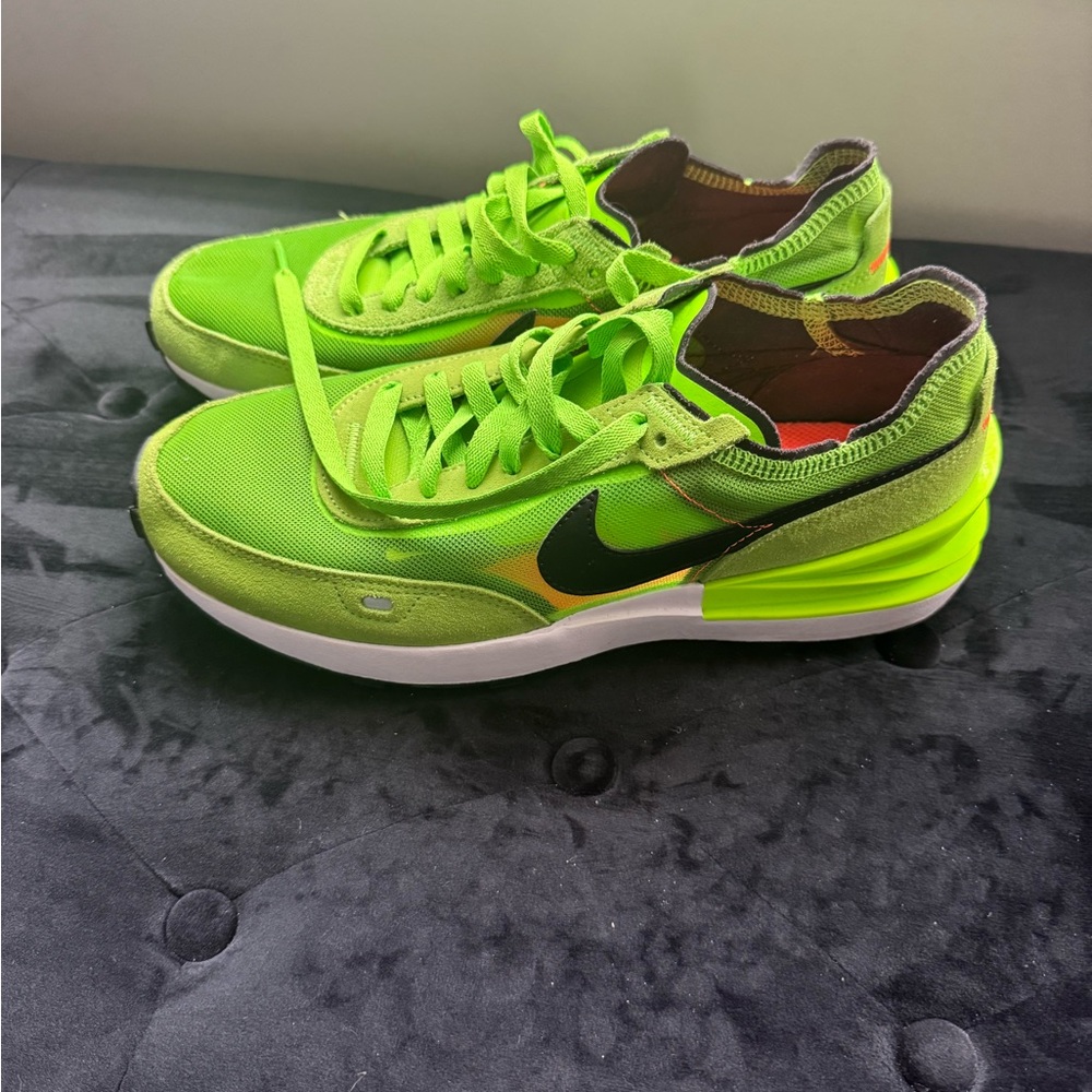 Nike Green and Black running sneakers (women’s) size 9